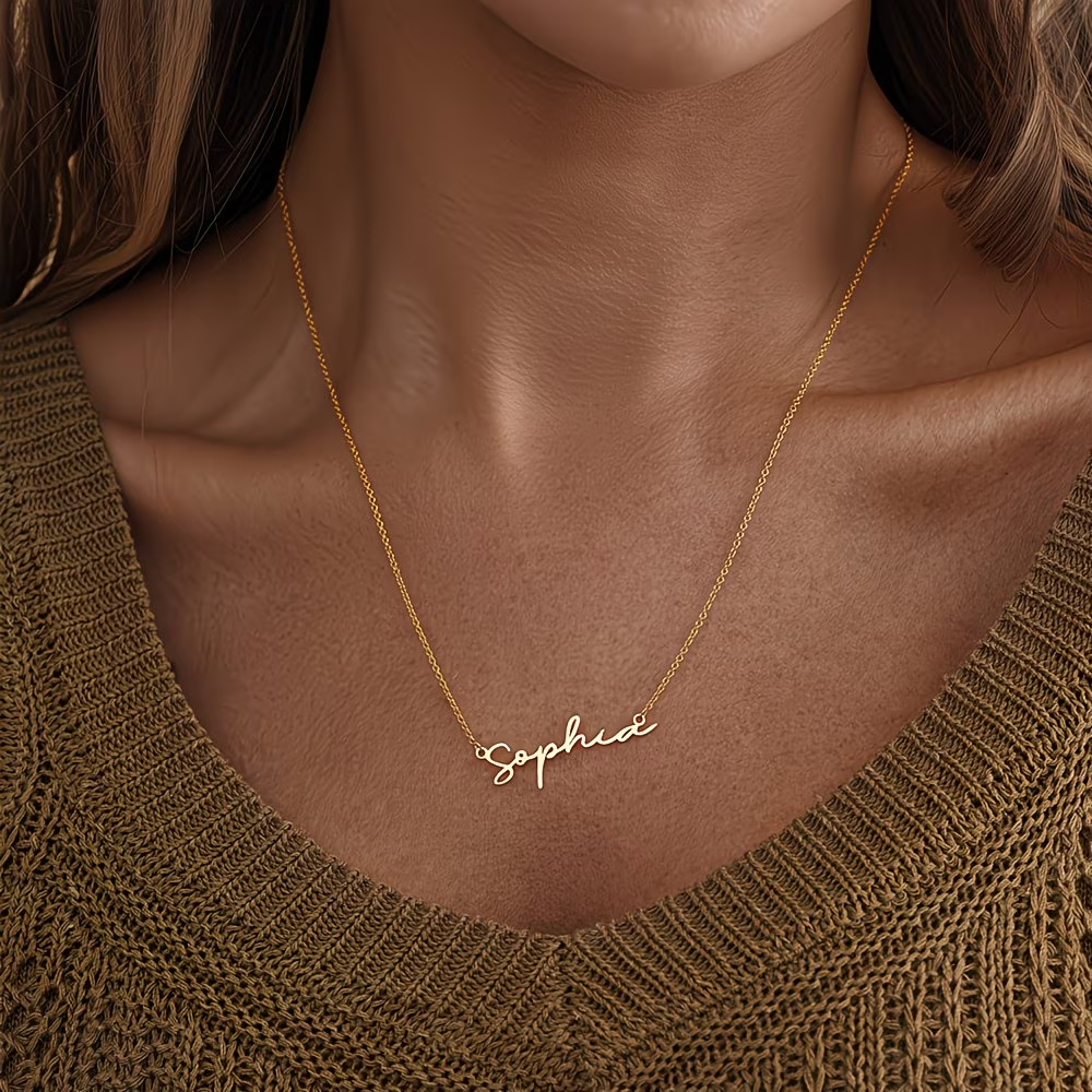 Customized name necklace, artistic letter necklace, fashionable necklace for ladies