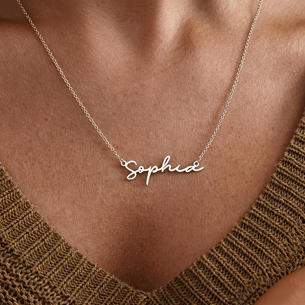 Customized name necklace, artistic letter necklace, fashionable necklace for ladies